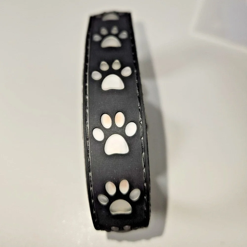 Rechargeable Light-Up Dog Clip-On 